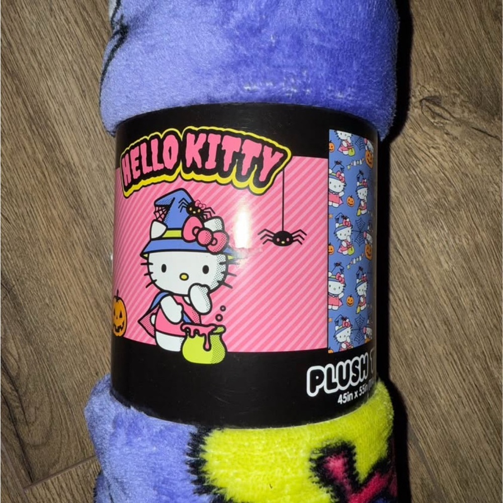 Hello Kitty Plush Blanket